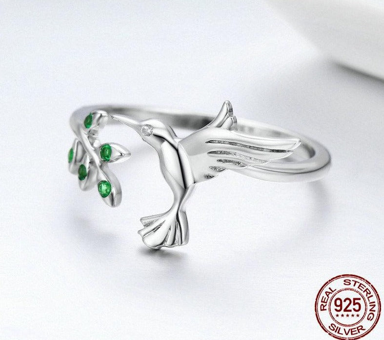 Flying Hummingbird Jewelry Set