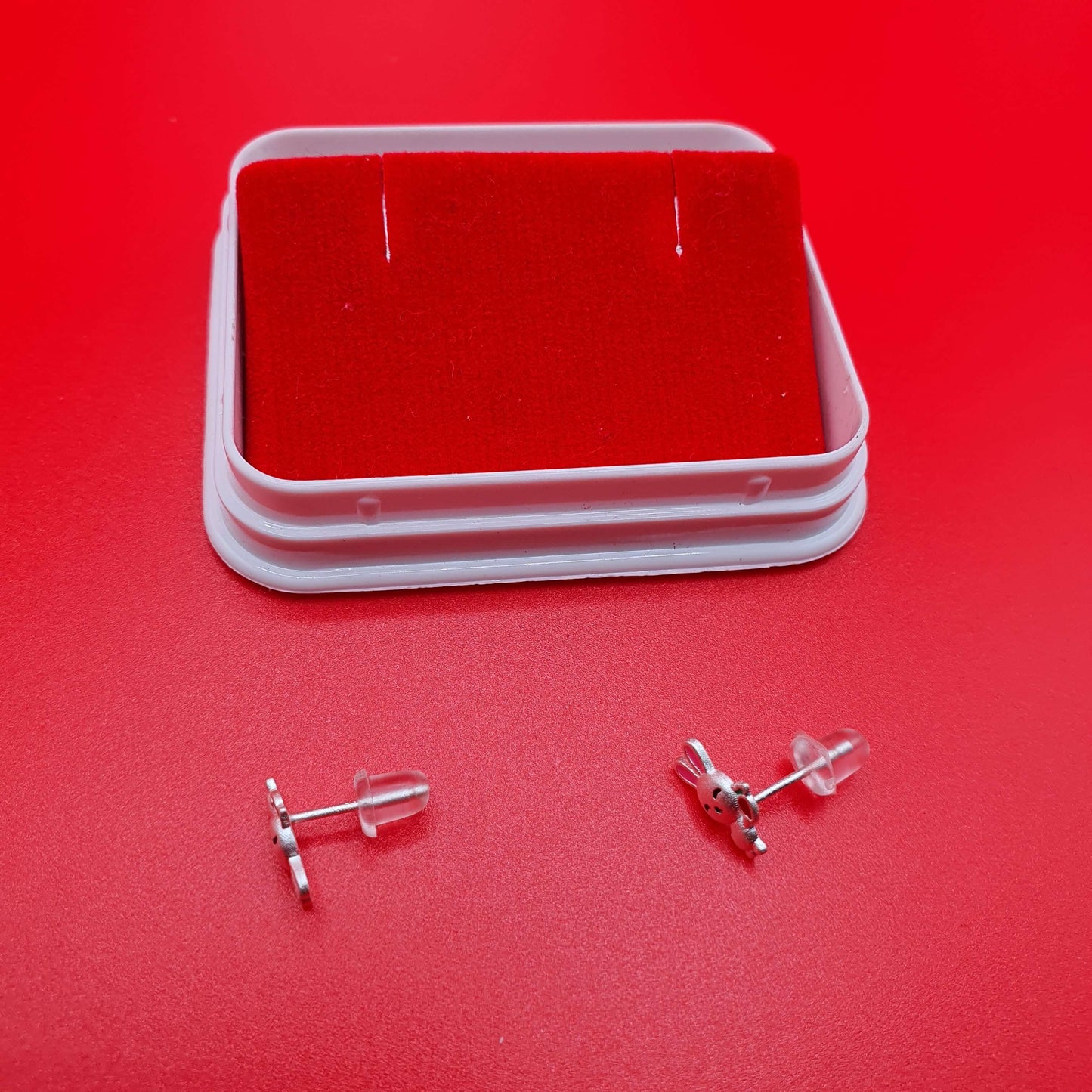 Rabbit's Carrot Treasure earrings