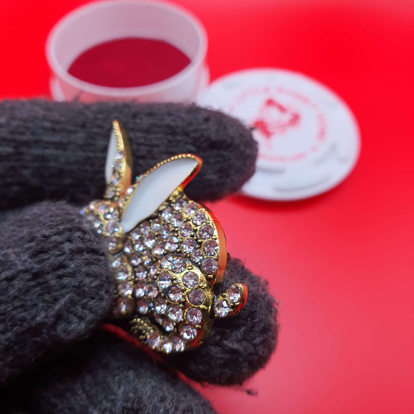 The Golden Bunny brooch (2pcs pack)