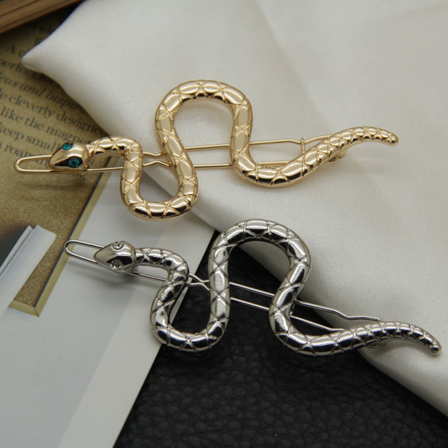 Snake on the head - Style's Bug Both