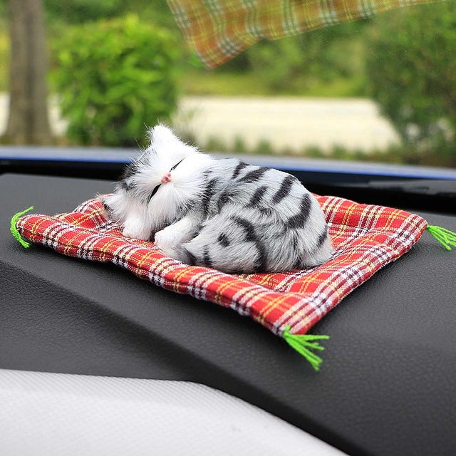 Cute Sleeping Kitten - Style's Bug Gray