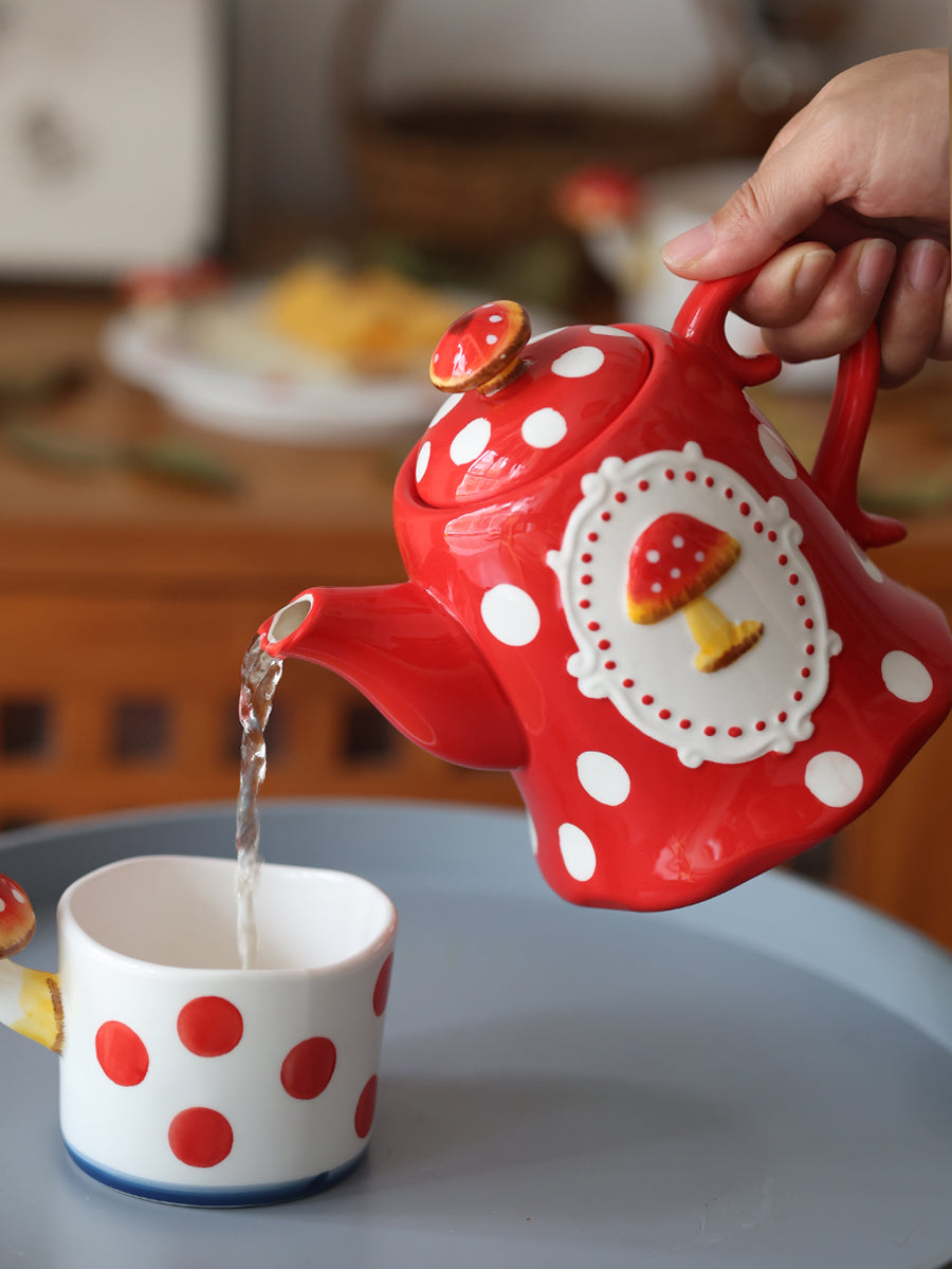 Hand Painted Mushroom Tableware - Style's Bug