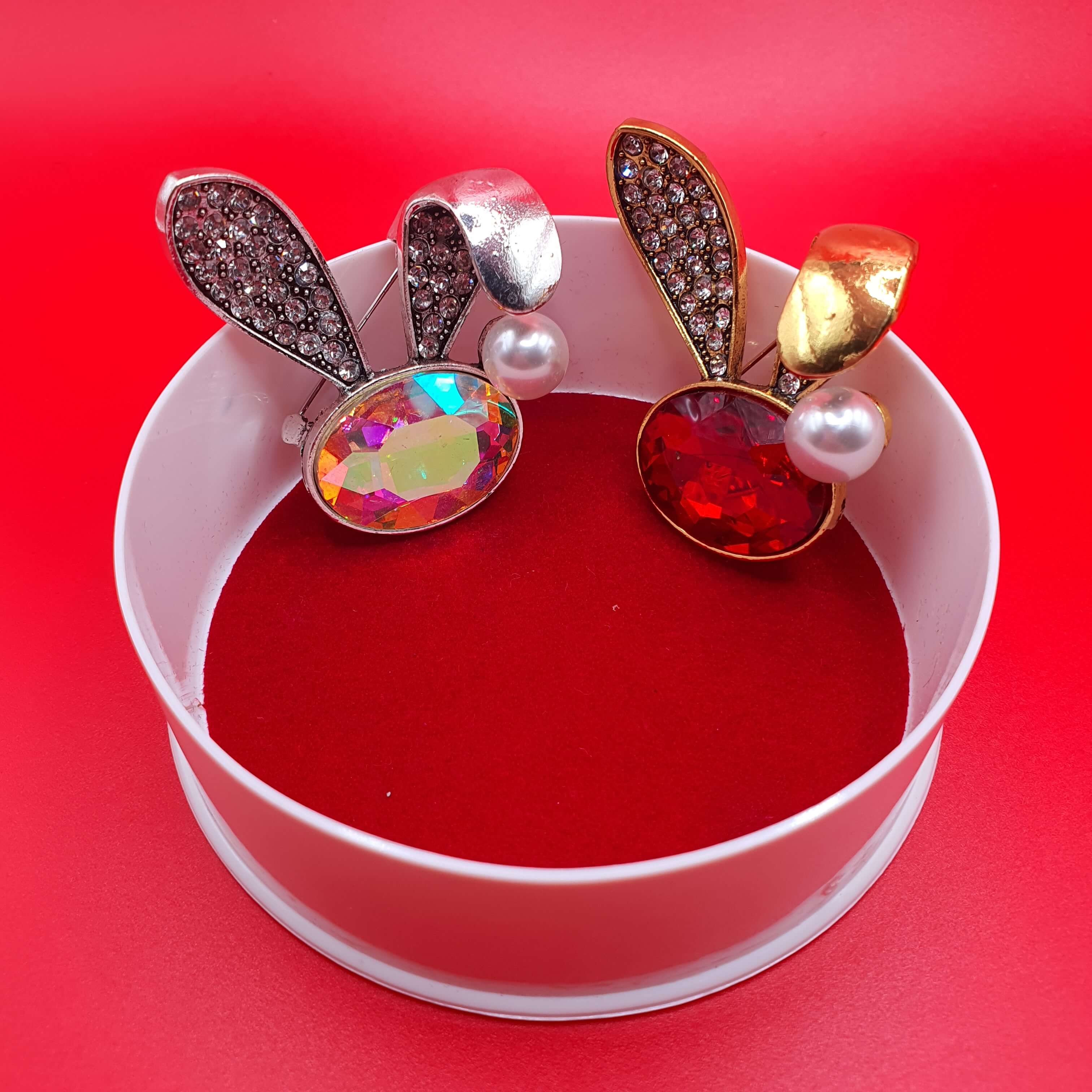 'Precious Rabbit twins' brooches – Style's Bug