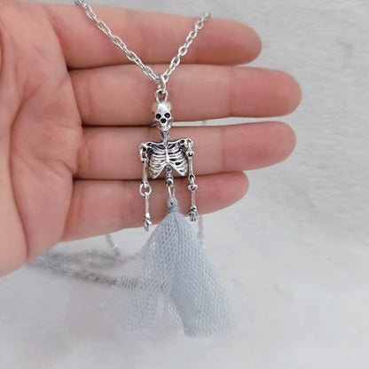 Mr. & Mrs. Skeleton Necklaces by Style's Bug (2pcs pack) - Style's Bug 2 x Mrs. Skeleton necklaces